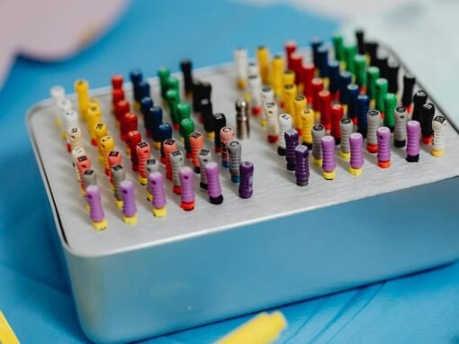 Endodoncista Moderno e Instrumentos Esenciales Endodoncista Moderno e Instrumentos Esenciales